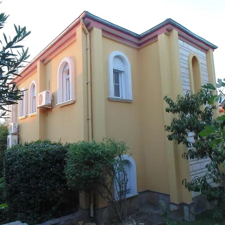 Villa In Turkey Between Kusadasi&davutlar Looking At Greece Island Samos